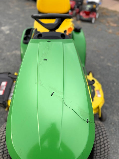 John Deere X320 48"