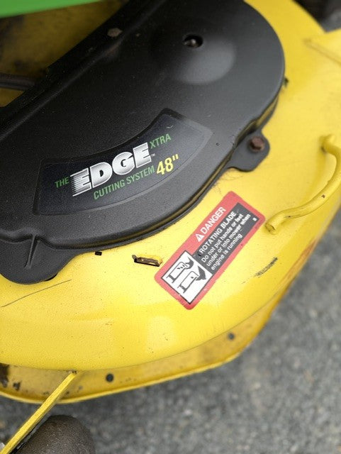 John Deere X320 48"